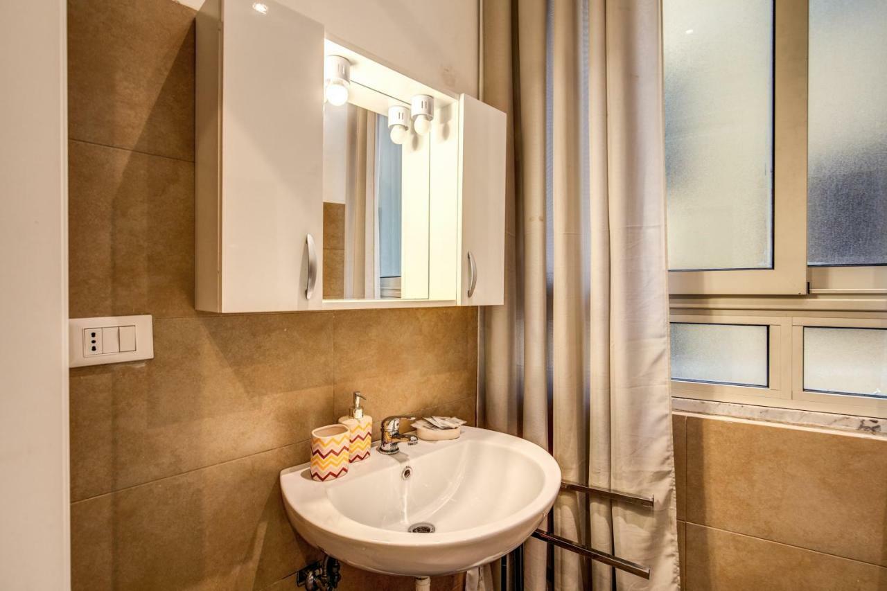 Guest House O Affittacamere La Civetta Di Trastevere B Rzym Zewnętrze zdjęcie