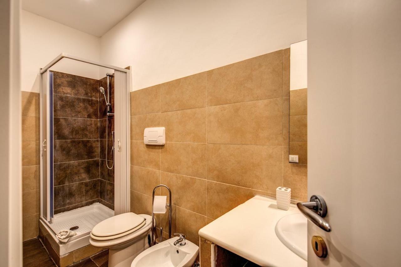 Guest House O Affittacamere La Civetta Di Trastevere B Rzym Zewnętrze zdjęcie